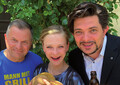 Mann mit Grill sucht Frau mit Kohle.jpg Mann mit Grill sucht Frau mit Kohle