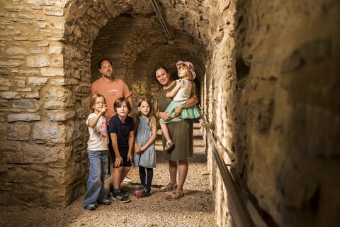 Eine Führung in den Horchgängen unter dem Erfurter Petersberg.