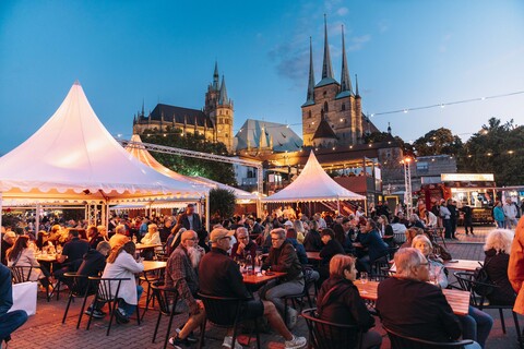 Das Erfurter Weinfest 2025 wurde eröffnet.